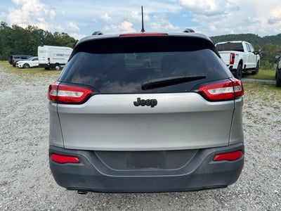 2017 Jeep Cherokee Sport