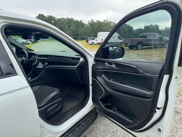 2022 Jeep Grand Cherokee L Altitude
