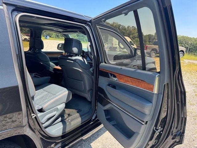 2022 Jeep Grand Wagoneer Series III