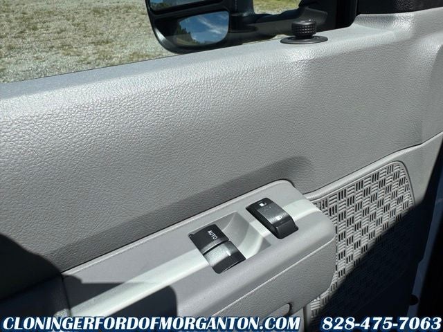 2026 Ford E-350SD Base Cutaway