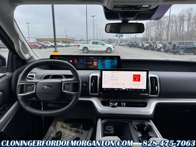 2025 Ford Expedition Active