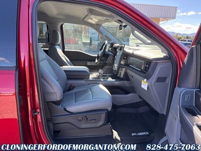 2025 Ford F-150 Lightning Flash