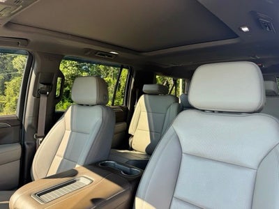 2022 GMC Yukon XL SLT