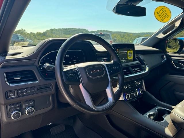 2022 GMC Yukon XL SLT