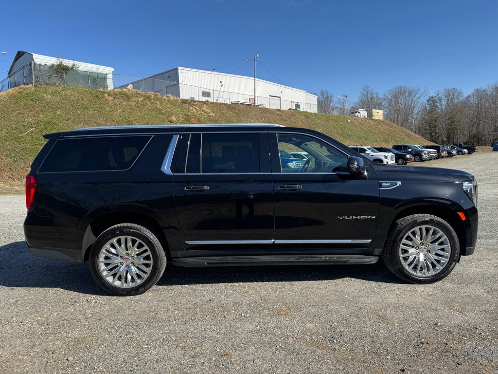 2023 GMC Yukon XL SLT