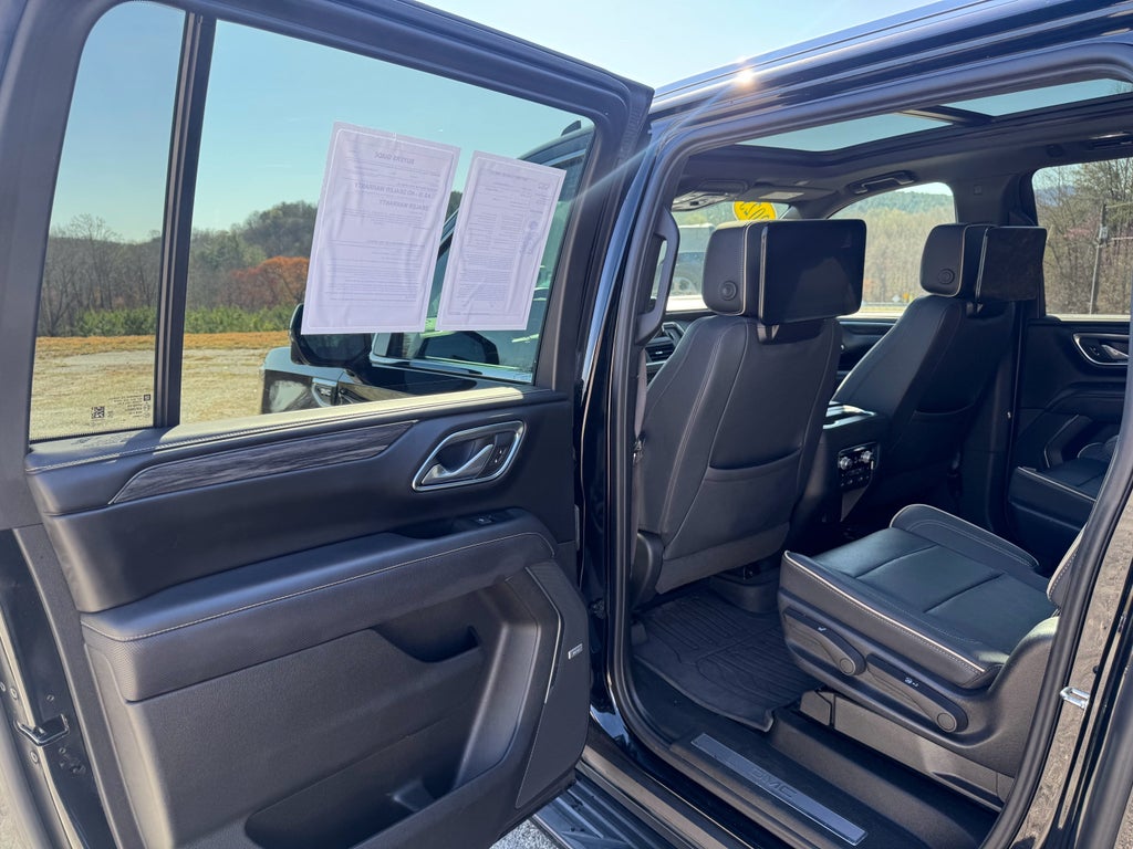 2023 GMC Yukon XL SLT