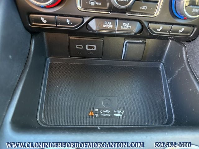 2023 Chevrolet Suburban RST