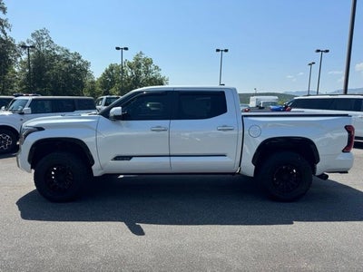 2024 Toyota Tundra Hybrid Platinum