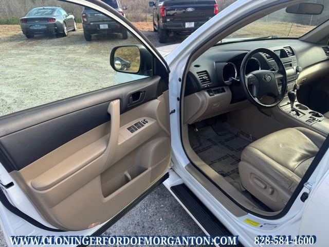 2010 Toyota Highlander Base