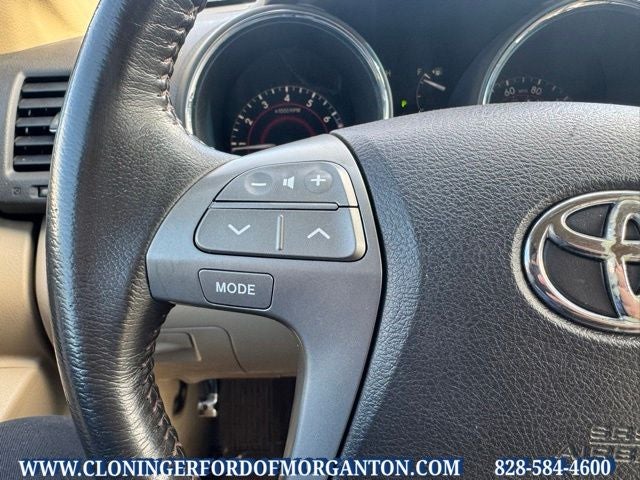 2010 Toyota Highlander Base