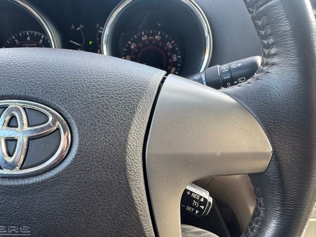 2010 Toyota Highlander Base