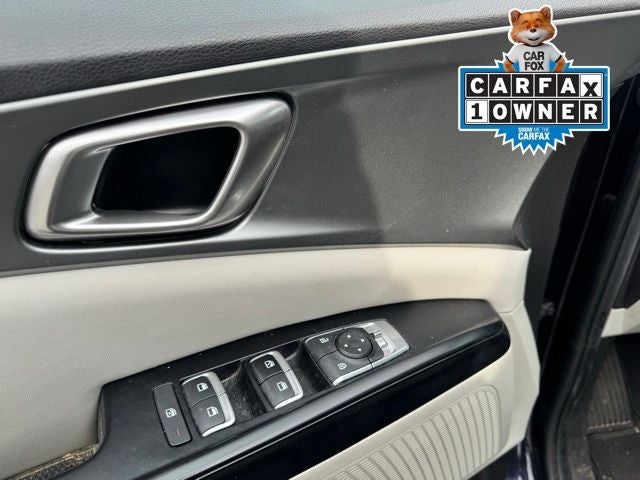 2023 Kia Carnival LX