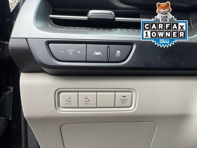 2023 Kia Carnival LX