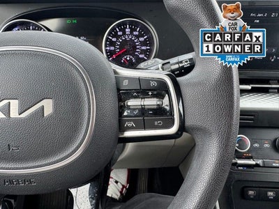 2023 Kia Carnival LX