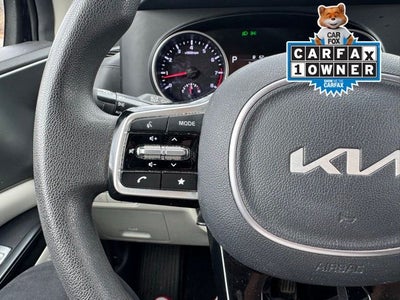 2023 Kia Carnival LX