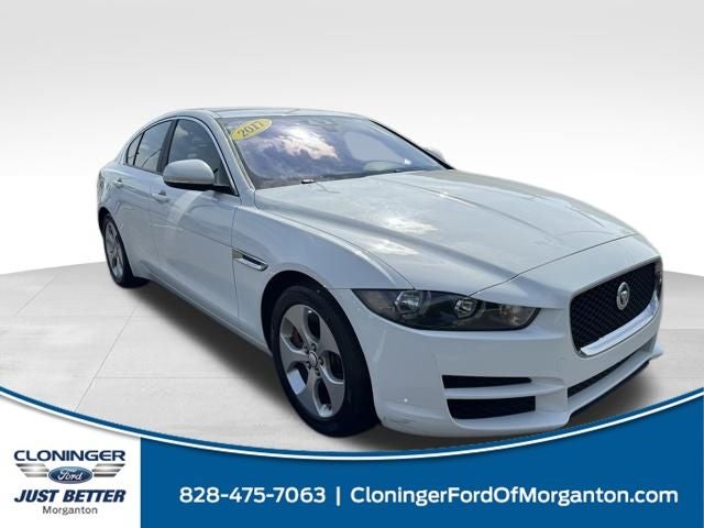 2017 Jaguar XE 25t's photo