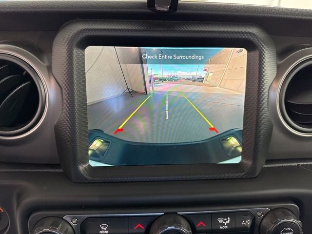 2022 Jeep Gladiator Willys