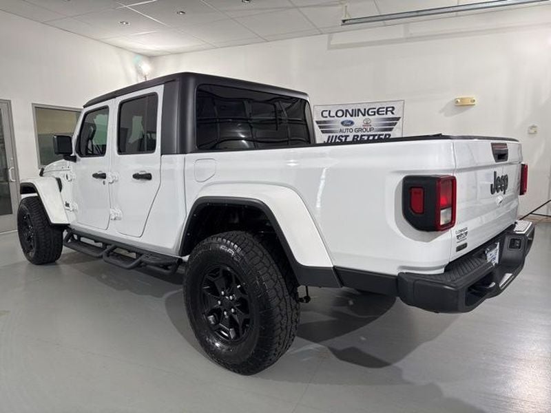 2022 Jeep Gladiator Willys