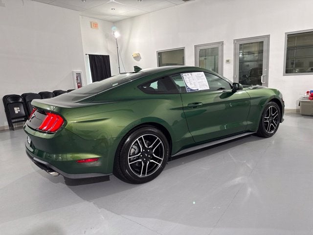 2022 Ford Mustang EcoBoost
