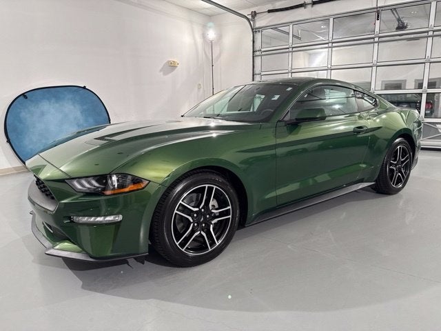 2022 Ford Mustang EcoBoost