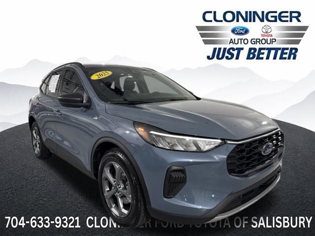 2025 Ford Escape Hybrid ST-Line