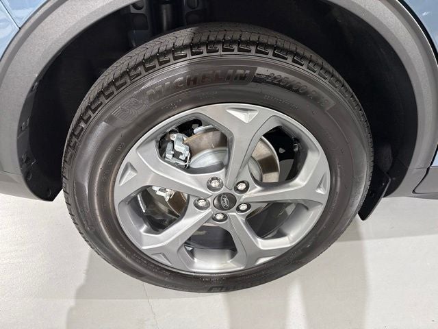 2025 Ford Escape Hybrid ST-Line
