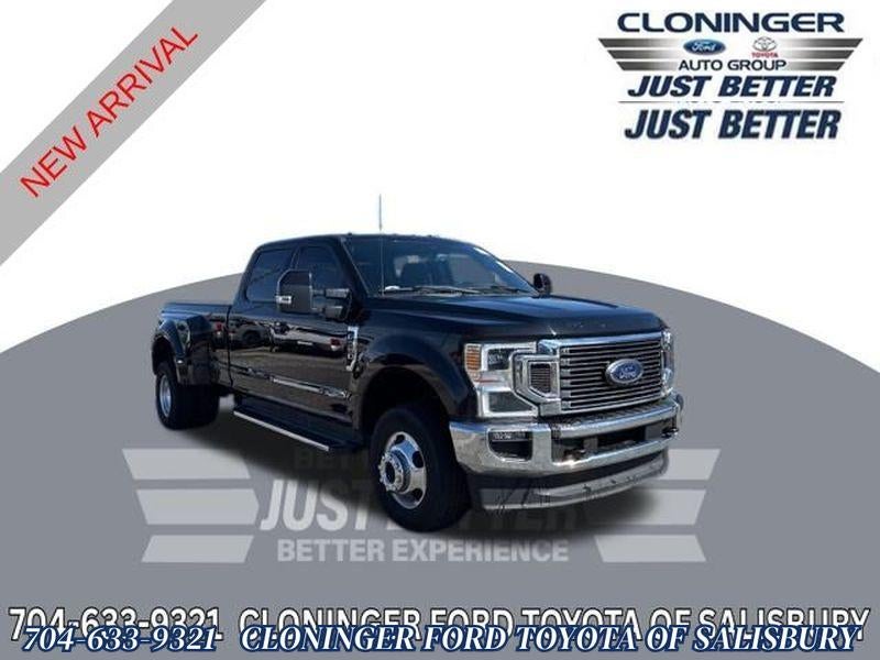 2022 Ford F-350SD Lariat DUALLY