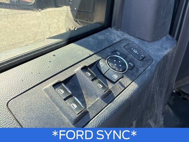 2022 Ford F-350SD Lariat DUALLY