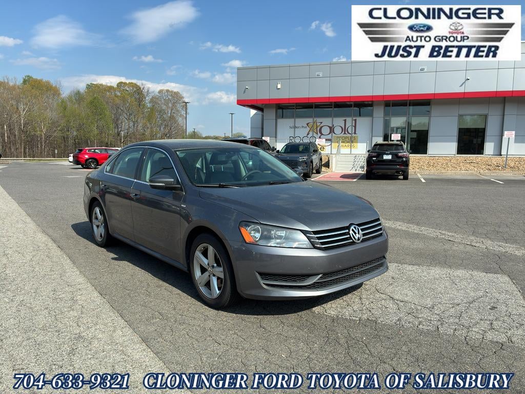 2014 Volkswagen Passat Wolfsburg Ed