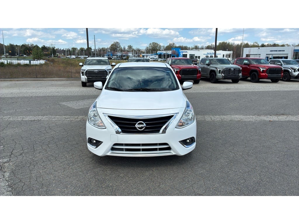 2017 Nissan Versa SV