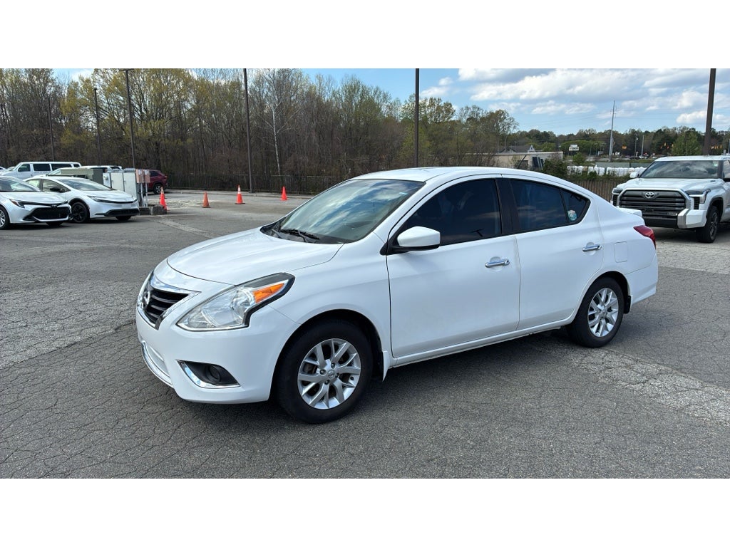 2017 Nissan Versa SV