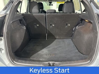 2022 Nissan Kicks SV