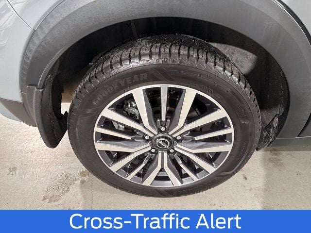 2022 Nissan Kicks SV