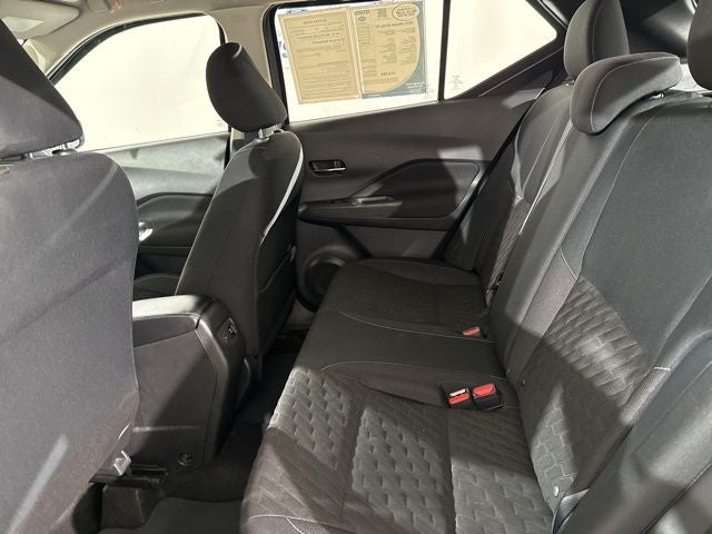 2022 Nissan Kicks SV