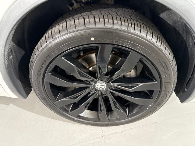 2020 Volkswagen Tiguan 2.0T SE R-Line Black