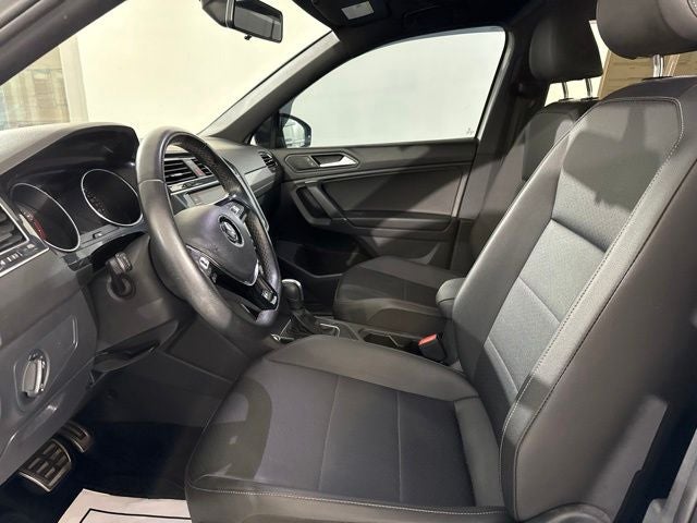 2020 Volkswagen Tiguan 2.0T SE R-Line Black