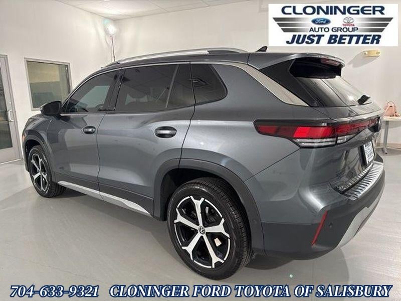 2025 Volkswagen Tiguan 2.0T SE