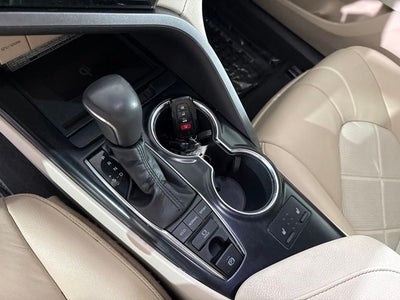 2019 Toyota Camry XLE