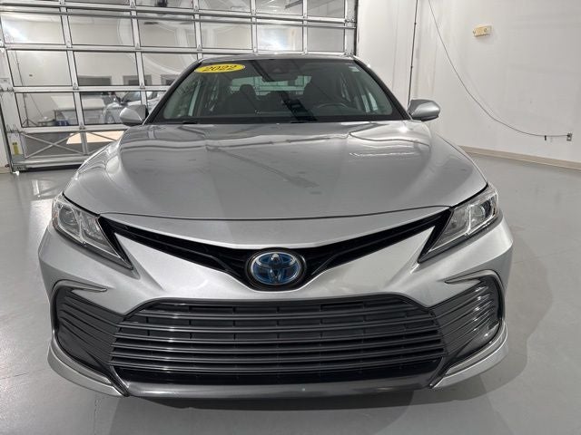 2022 Toyota Camry Hybrid LE