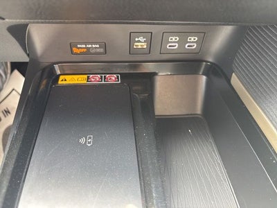 2025 Toyota Camry Hybrid SE