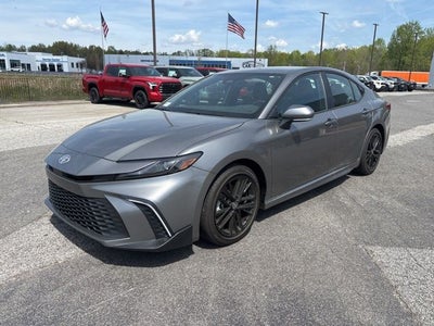 2025 Toyota Camry Hybrid SE