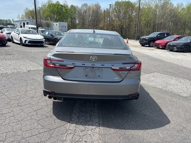 2025 Toyota Camry Hybrid SE