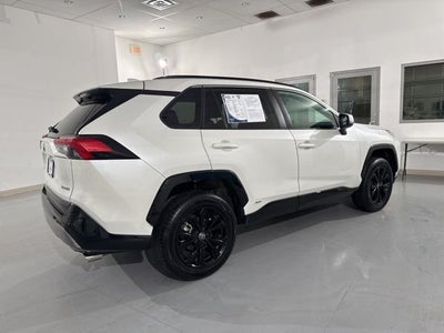 2022 Toyota RAV4 Hybrid SE