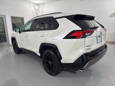 2022 Toyota RAV4 Hybrid SE