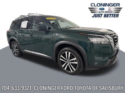 2023 Nissan Pathfinder Platinum
