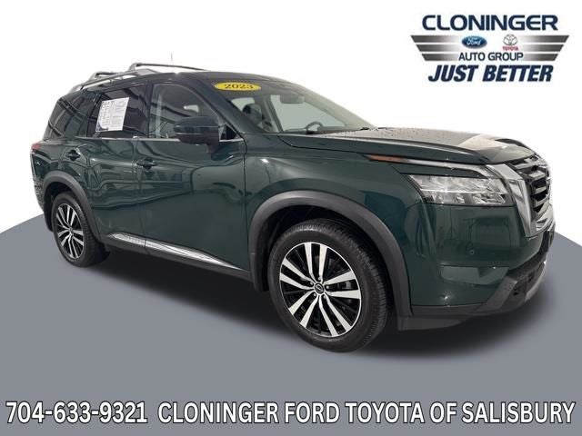 2023 Nissan Pathfinder Platinum