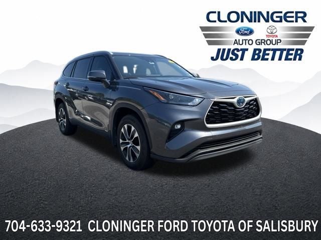 2022 Toyota Highlander Hybrid XLE