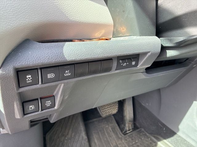 2024 Toyota Sienna XLE 7 Passenger
