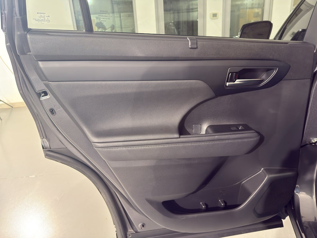 2023 Toyota Highlander Hybrid Hybrid XLE