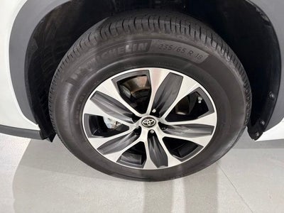 2023 Toyota Highlander Hybrid XLE